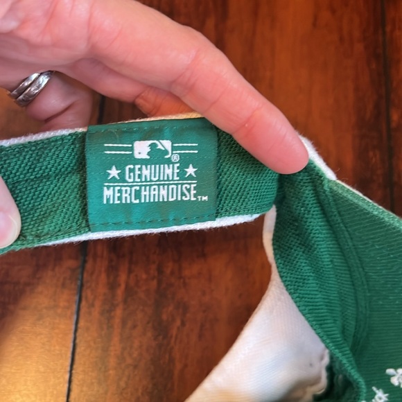 Philadelphia Phillies st Patrick’s day visor! Women’s osfa - Picture 6 of 7
